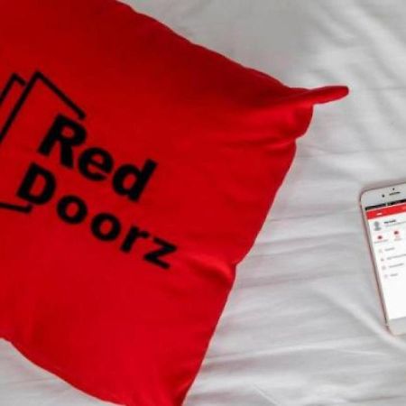 Reddoorz Near Jalan Jendral Sudirman Manado Hotel ภายนอก รูปภาพ