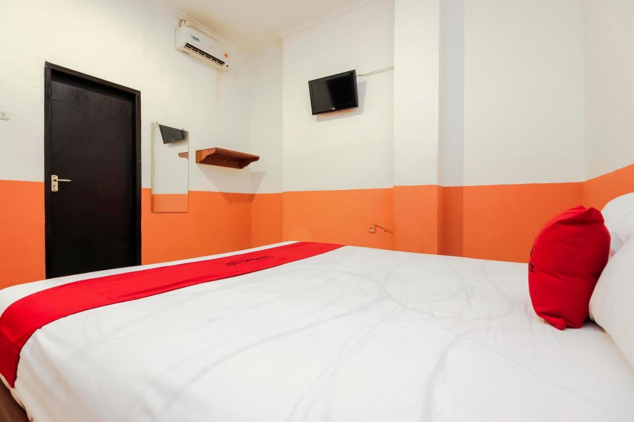 Reddoorz Near Jalan Jendral Sudirman Manado Hotel ภายนอก รูปภาพ
