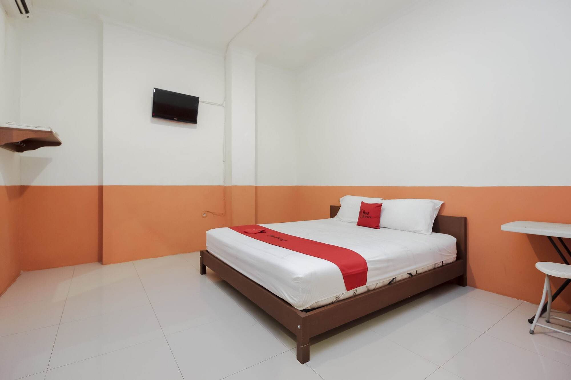 Reddoorz Near Jalan Jendral Sudirman Manado Hotel ภายนอก รูปภาพ