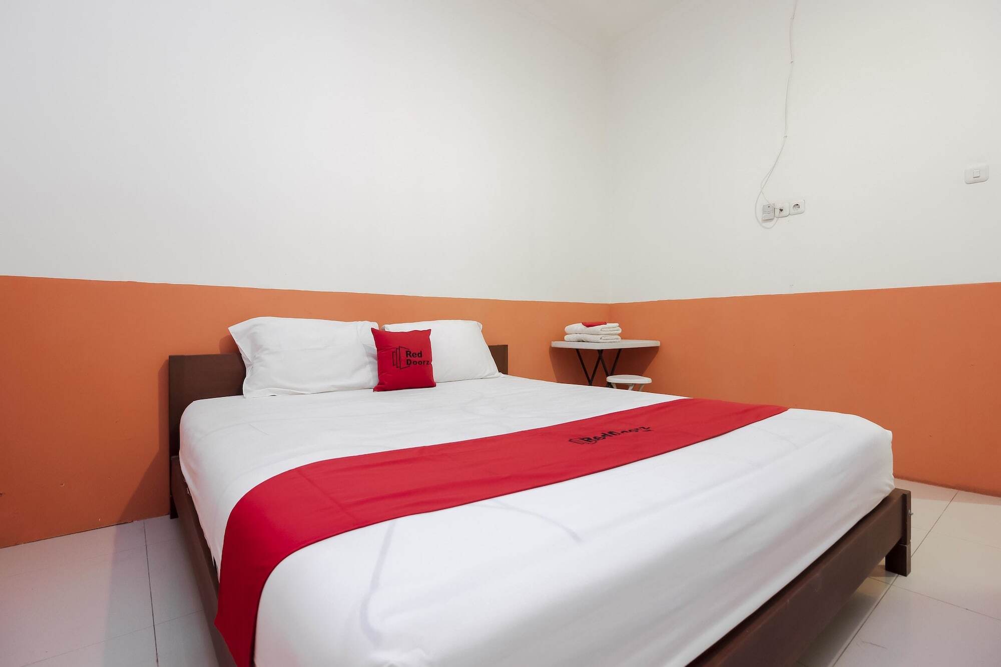 Reddoorz Near Jalan Jendral Sudirman Manado Hotel ภายนอก รูปภาพ